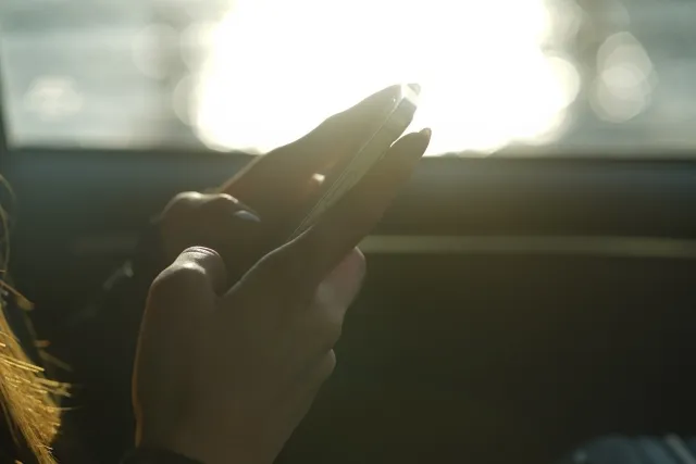 ViewModelからFragmentへ画面遷移イベントを送りたい